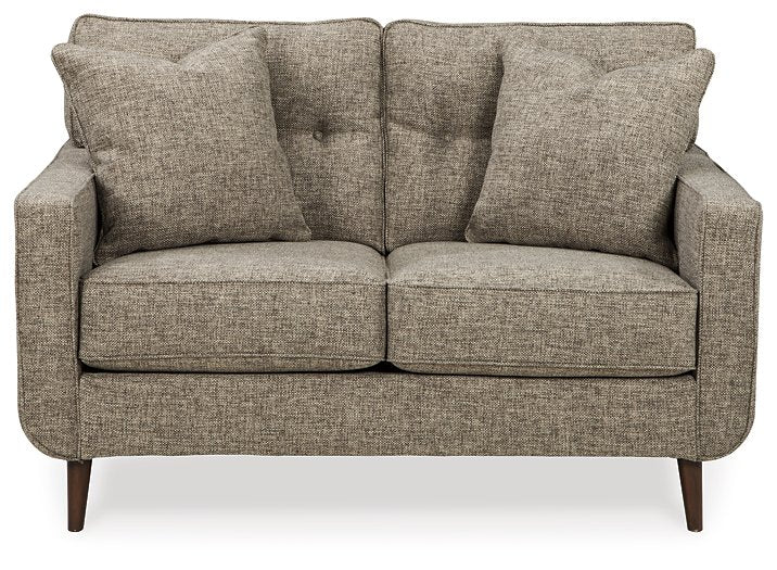 Dahra Loveseat