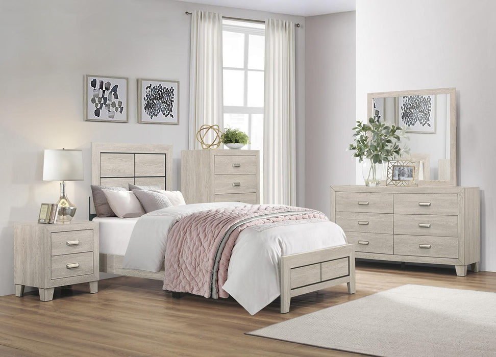 Homelegance Furniture Quinby 6 Drawer Dresser in Light Brown 1525-5 Homelegance Furniture Quinby 6 Drawer Dresser in Light Brown 1525-5